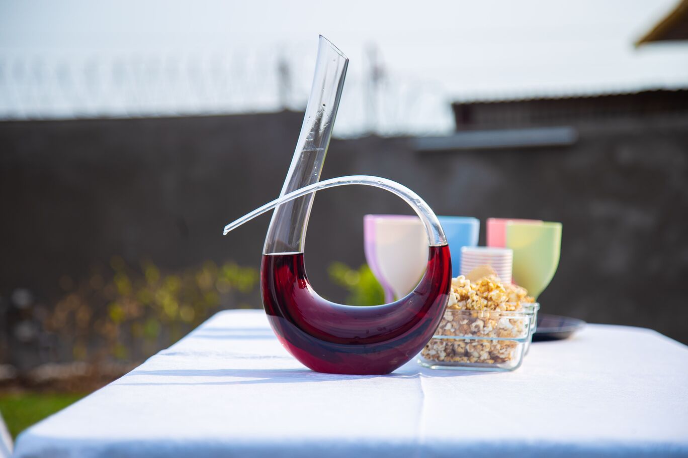 Elegantes Weinservice mit WineChiller
